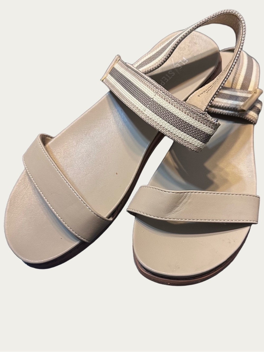 Flex. Step Rhinestone Detailing Elegant White Sandals Size 10 Wide